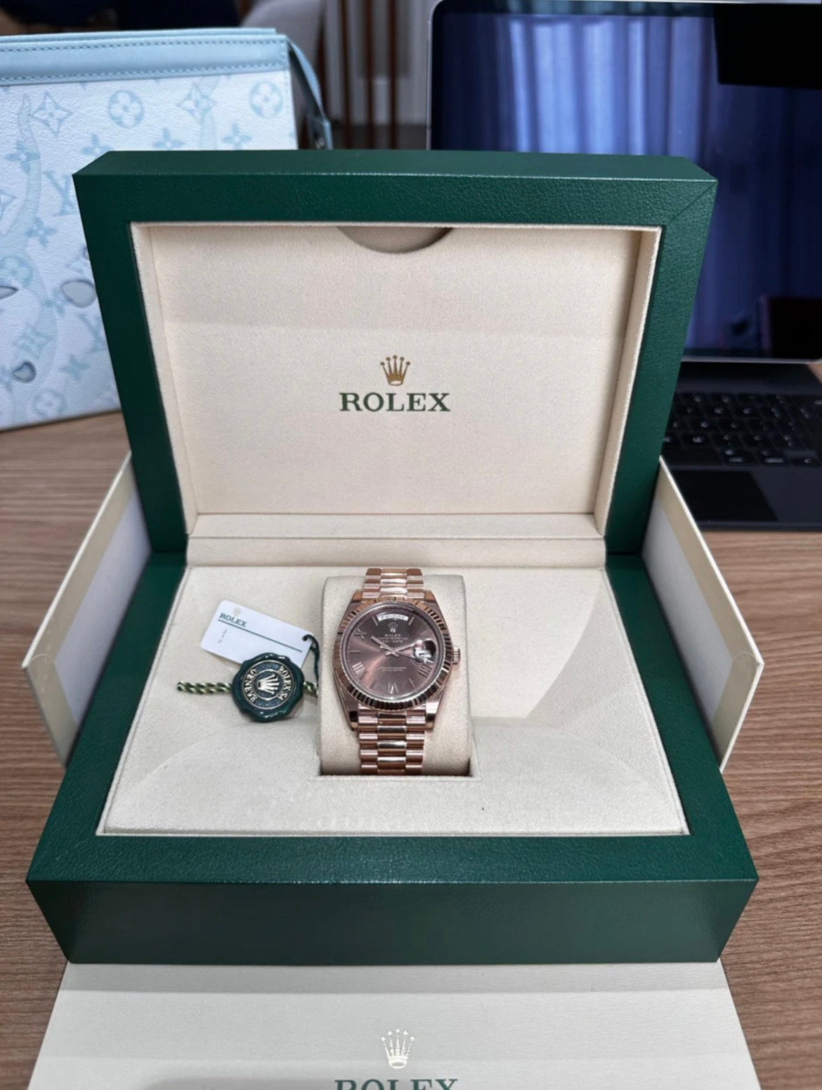 Rolex Daydate 40 ' Presidential " Rose Gold Chocolate Roman Dial