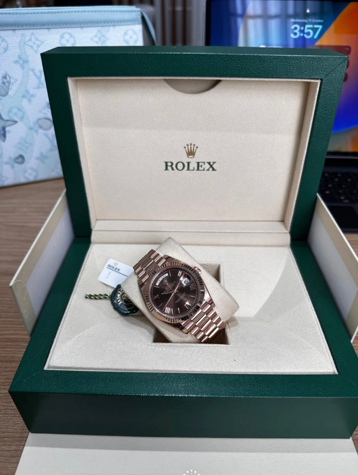 Rolex Daydate 40 ' Presidential " Rose Gold Chocolate Roman Dial